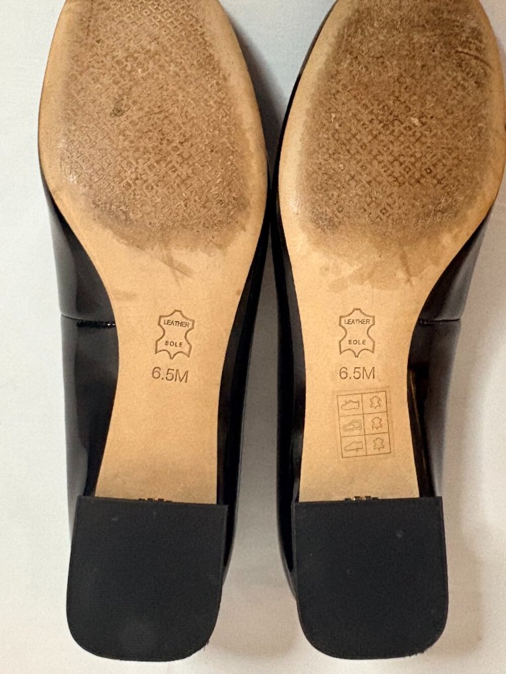 TORY BURCH Gigi Pumps Low Heel Black Patent Leather Sz 6.5M Slip On 31439 Nice! - Picture 6 of 11